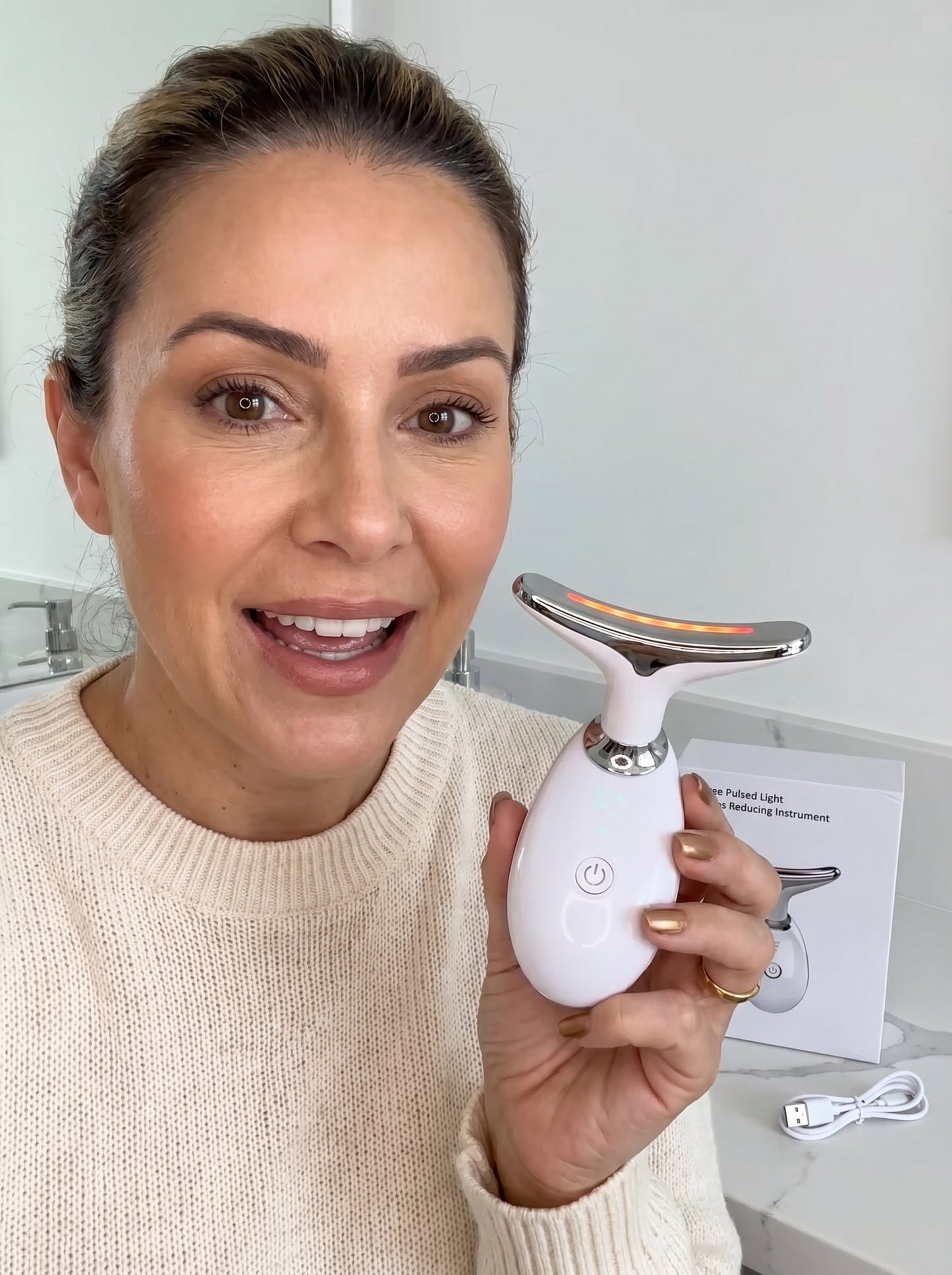 Massajeador facial LED